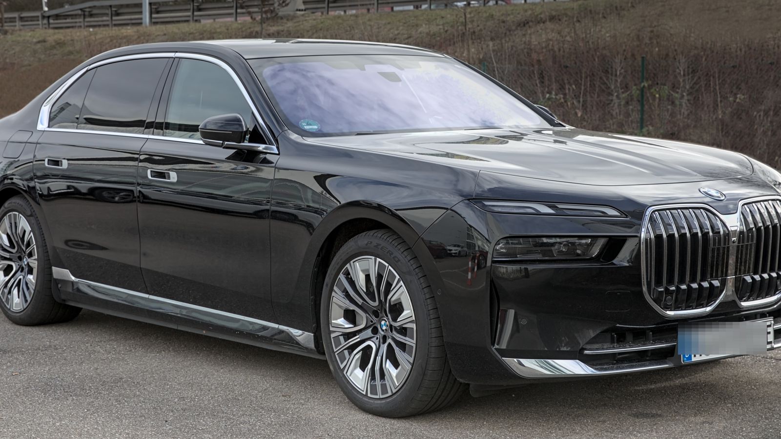 BMW Série 7, Berline de luxe