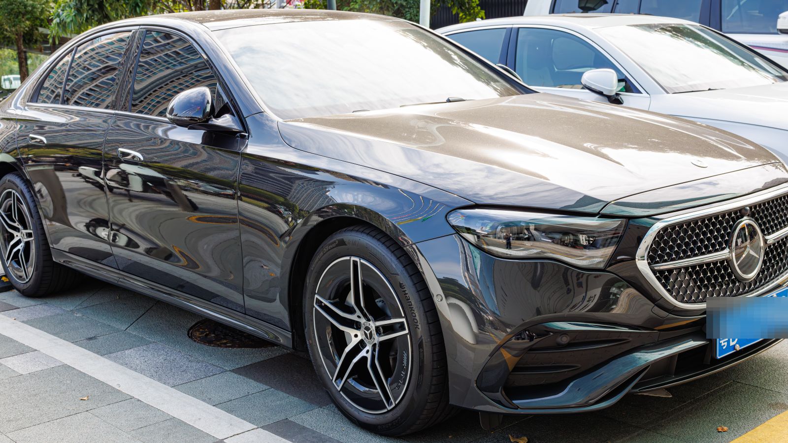 Mercedes-Benz Classe E, Berline de luxe